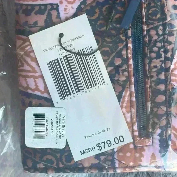 Vera Bradley Ultralight RFID Mini Tri-Fold Wallet in Fern Paisley NWT - Picture 3 of 4